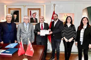 Akademi Derneği Yönetim Kurulu'ndan Adana Valisi Yavuz Selim Köşger'e Ziyaret
